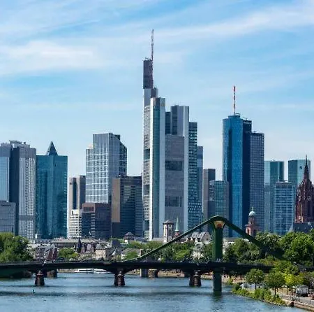 Easy Travel To Frankfurt Проживание в семье *